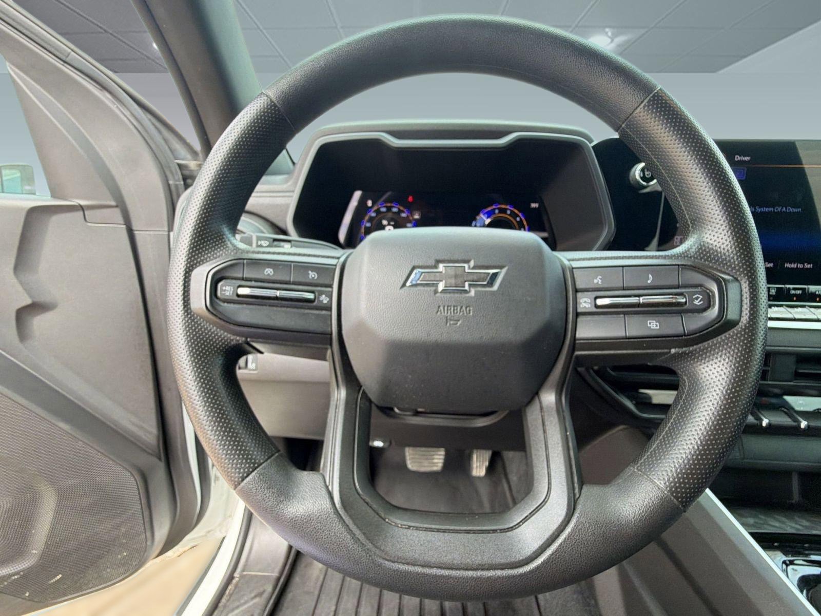 Used 2024 Chevrolet Colorado Trail Boss AWD/4WD image 14