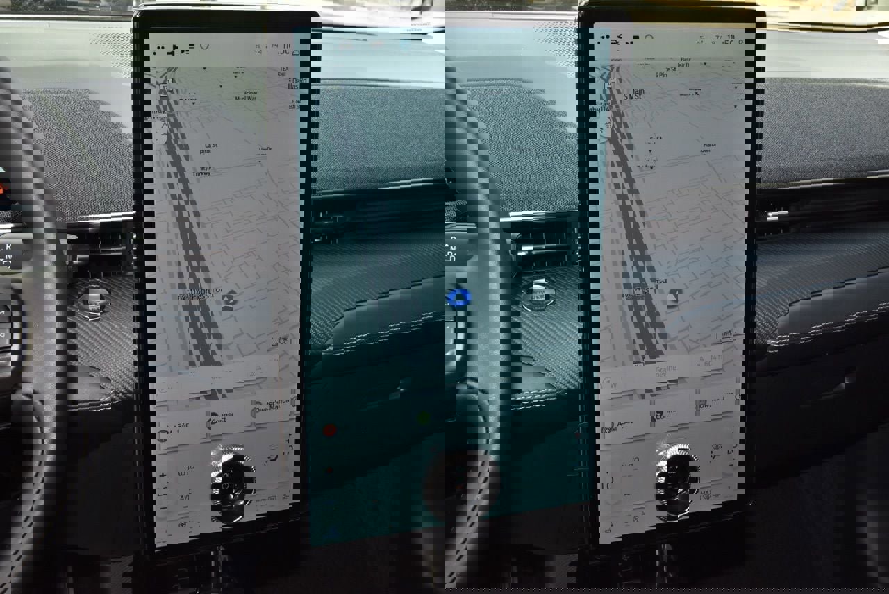 Certified 2025 Ford Mustang Mach-E Premium image 28