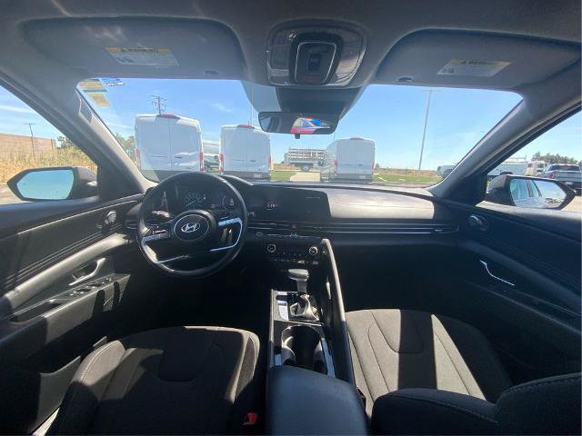 Used 2024 Hyundai Elantra SEL w/ Convenience Package FWD image 24