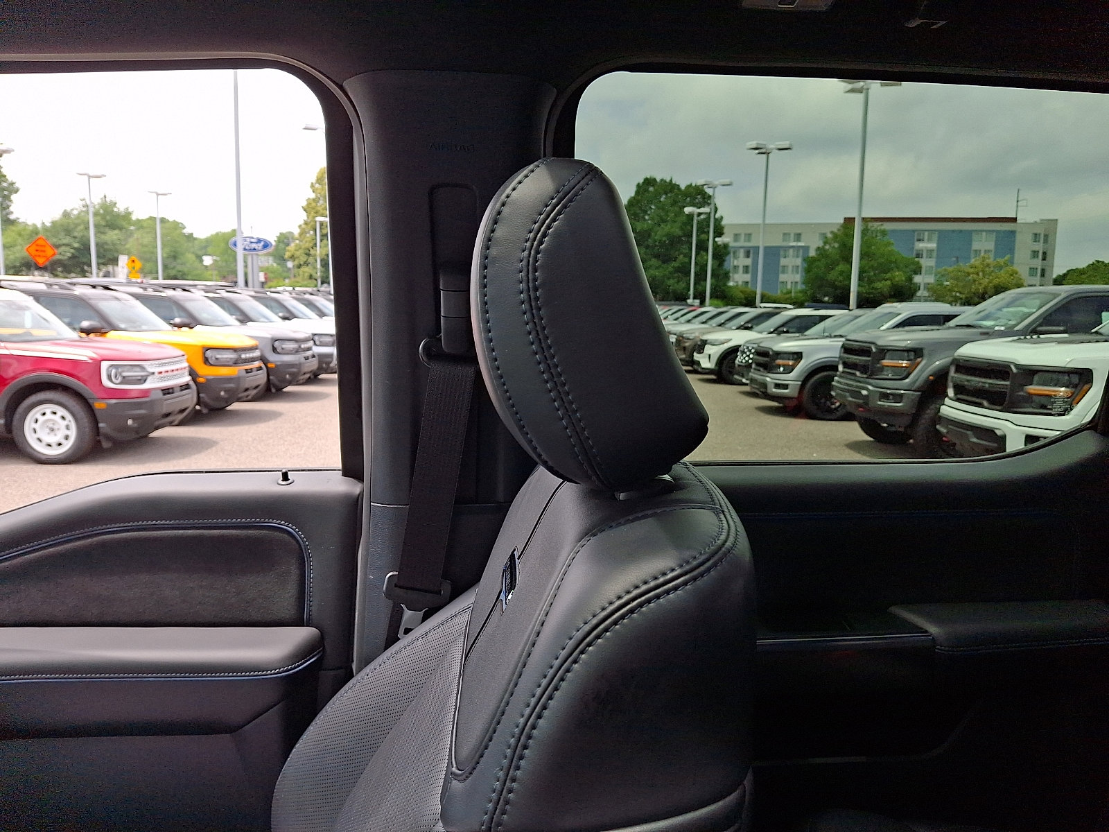 Certified 2026 Ford F450 Platinum w/ Camper Package AWD/4WD image 16