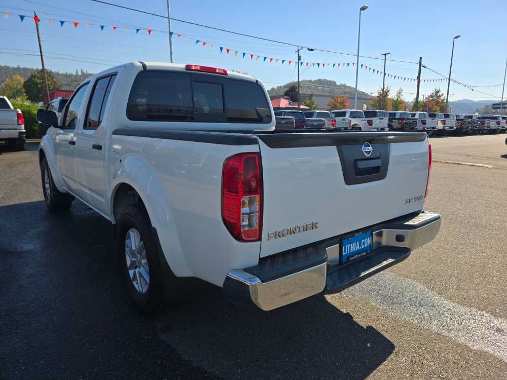 Used 2020 Nissan Frontier SV AWD/4WD image 3