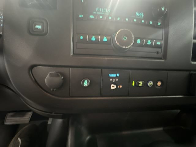 Used 2025 Chevrolet Express 3500 LS RWD image 29