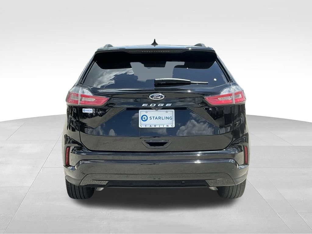 Certified 2024 Ford Edge ST-Line AWD/4WD image 4
