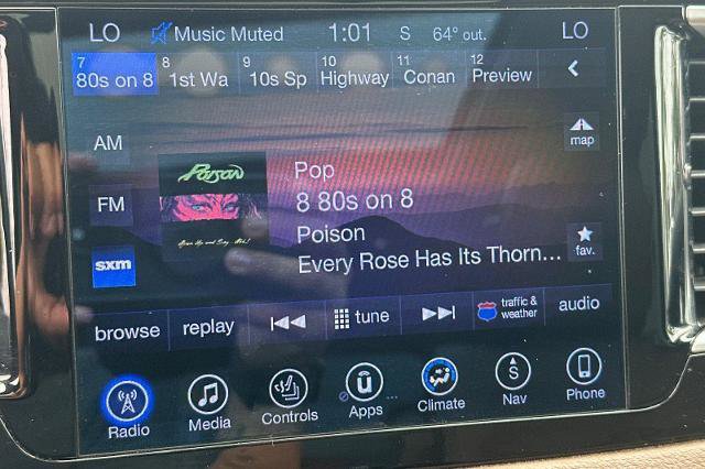 Used 2017 Chrysler Pacifica Limited image 23