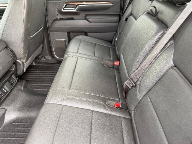Used 2024 Chevrolet Silverado 2500 LT w/ Midnight Edition AWD/4WD image 11