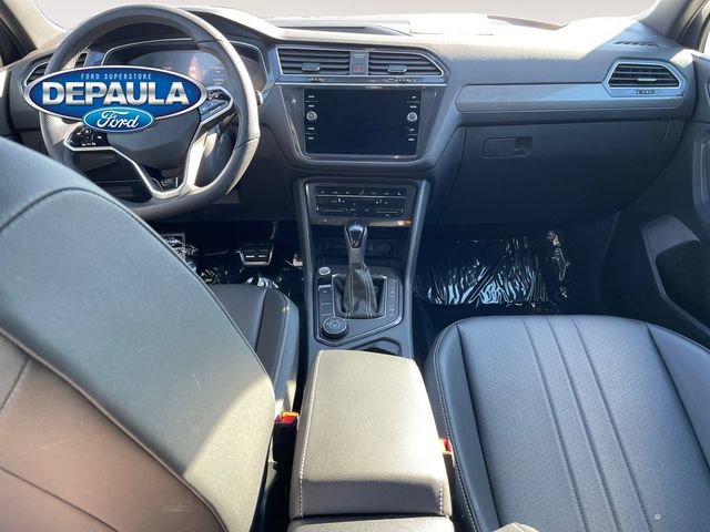 Used 2024 Volkswagen Tiguan SE R-Line image 13