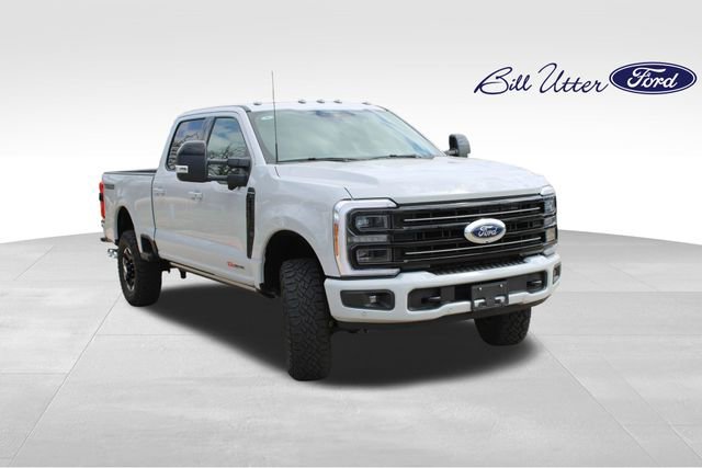 Certified 2026 Ford F350 Platinum w/ Tremor Off-Road Package AWD/4WD image 3