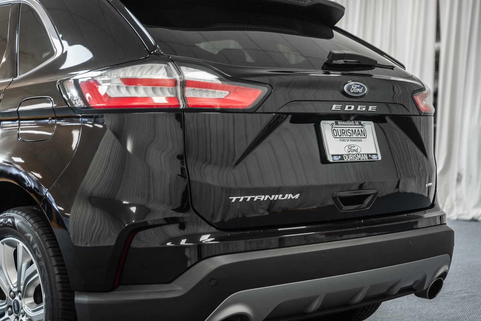 Certified 2022 Ford Edge Titanium AWD/4WD image 6