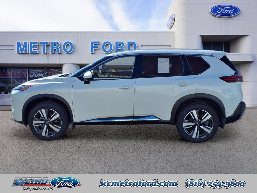 Used 2022 Nissan Rogue Platinum w/ Head-Up Display Package FWD image 6