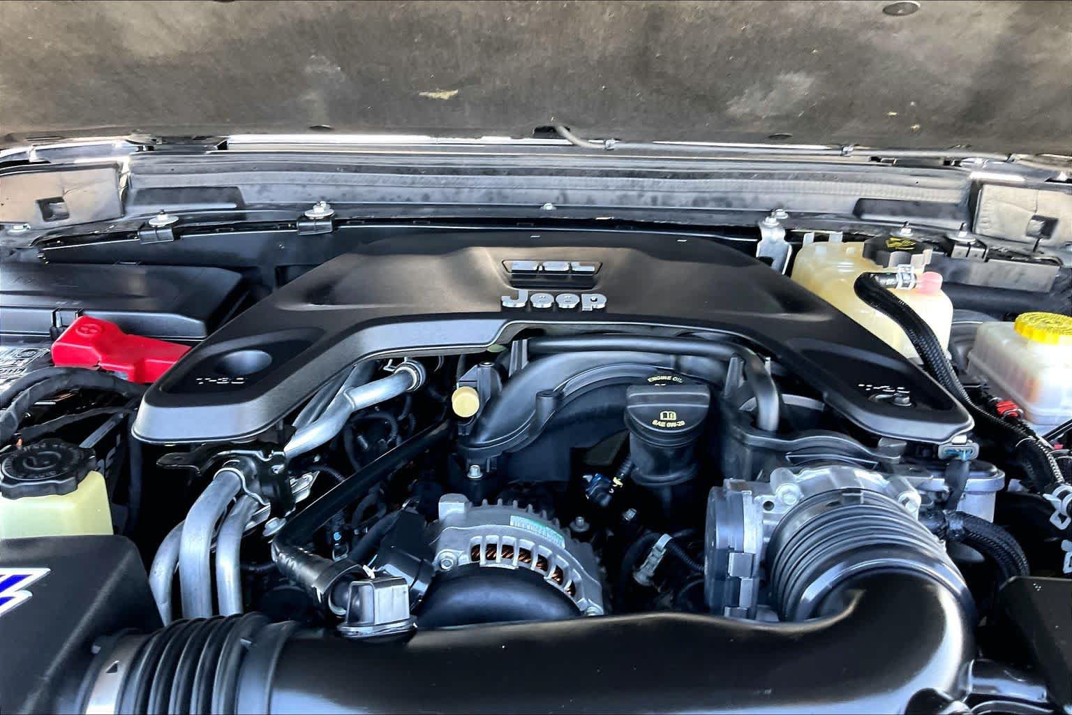 Used 2018 Jeep Wrangler Unlimited Sport S AWD/4WD image 27