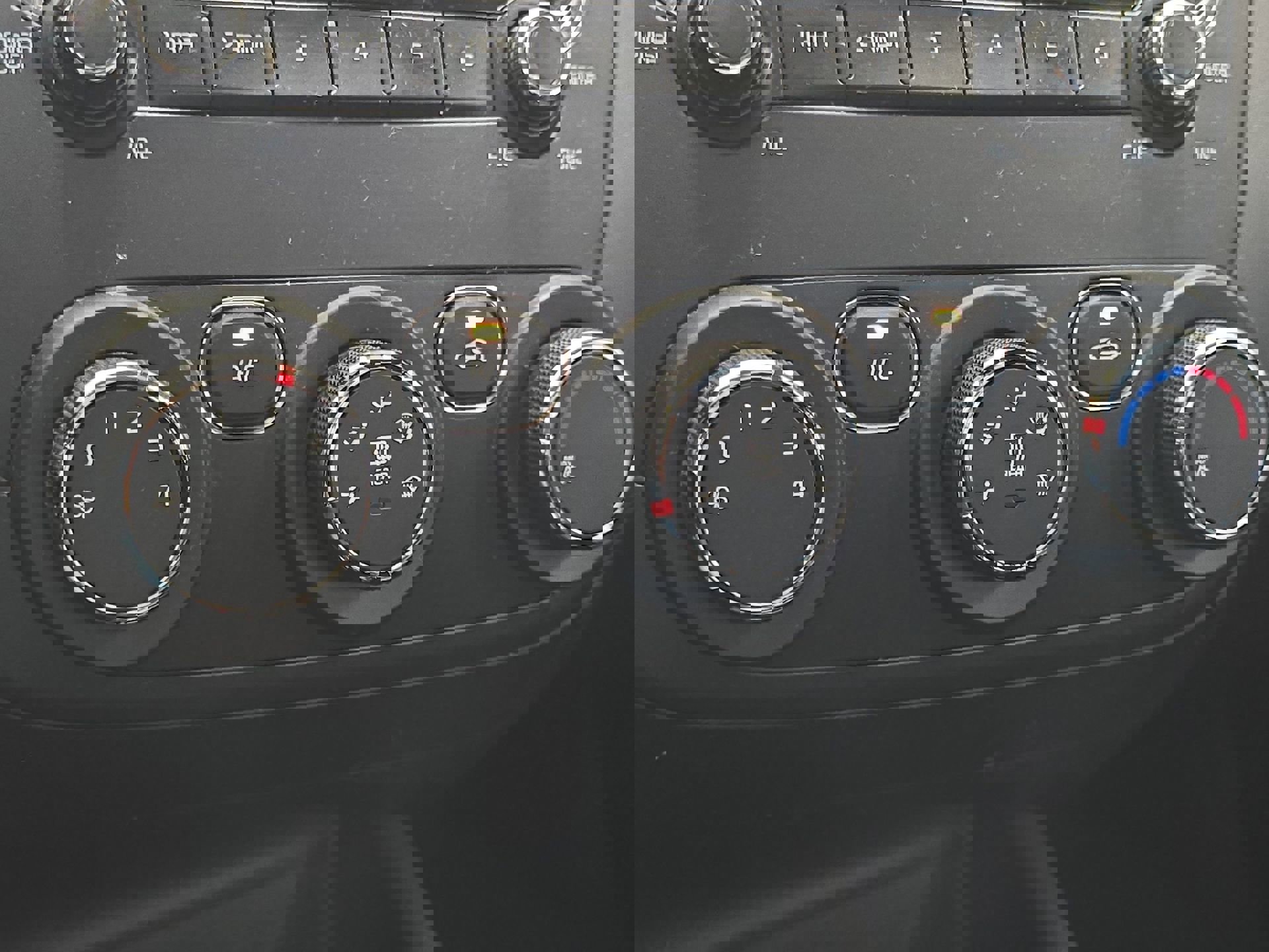 Used 2017 Kia Forte LX image 17