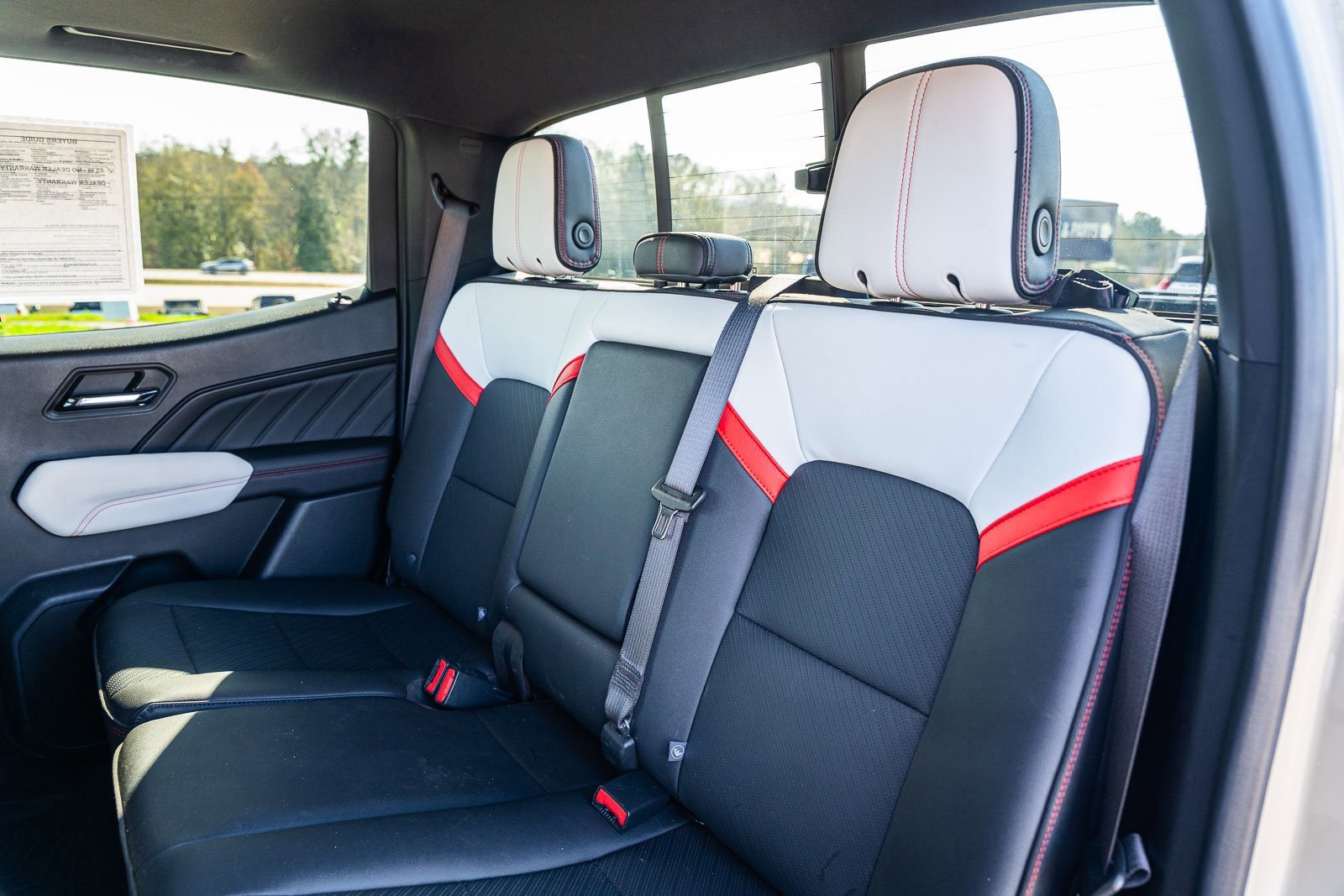 Used 2023 GMC Canyon AT4X image 25