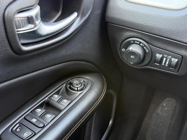 Used 2020 Jeep Compass Latitude w/ Cold Weather Group image 20