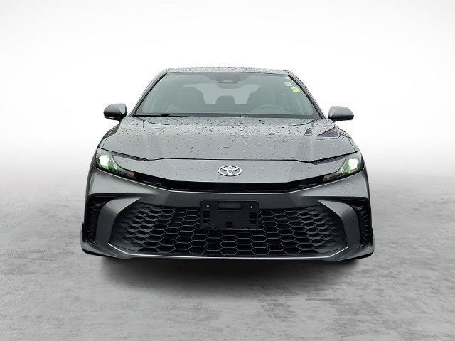Used 2025 Toyota Camry SE w/ Convenience Package FWD image 2