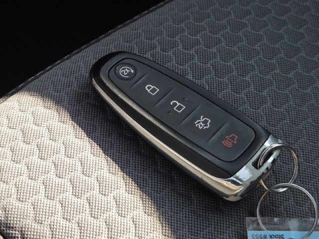 Certified 2019 Ford Escape SE FWD image 34