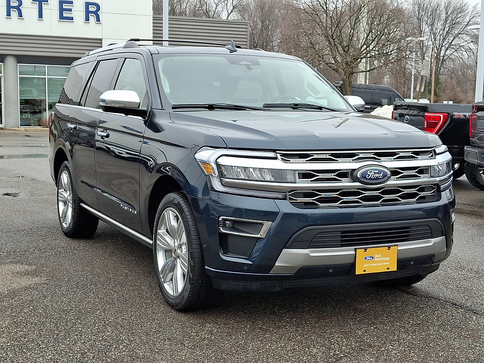 Certified 2024 Ford Expedition Platinum image 2