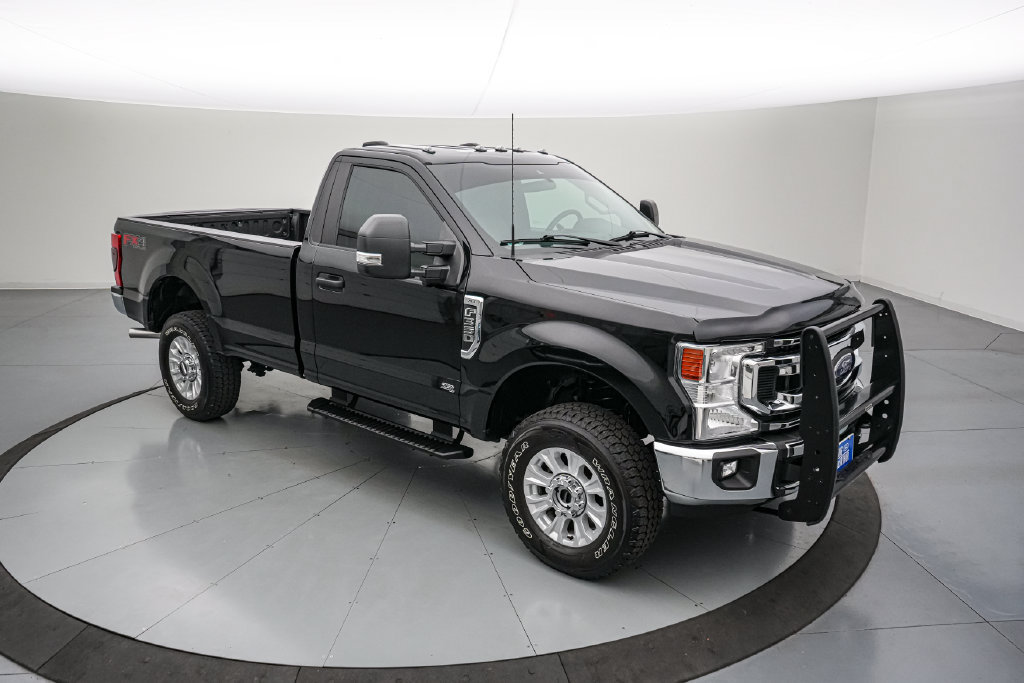 Certified 2022 Ford F350 XLT w/ XLT Value Package AWD/4WD image 2