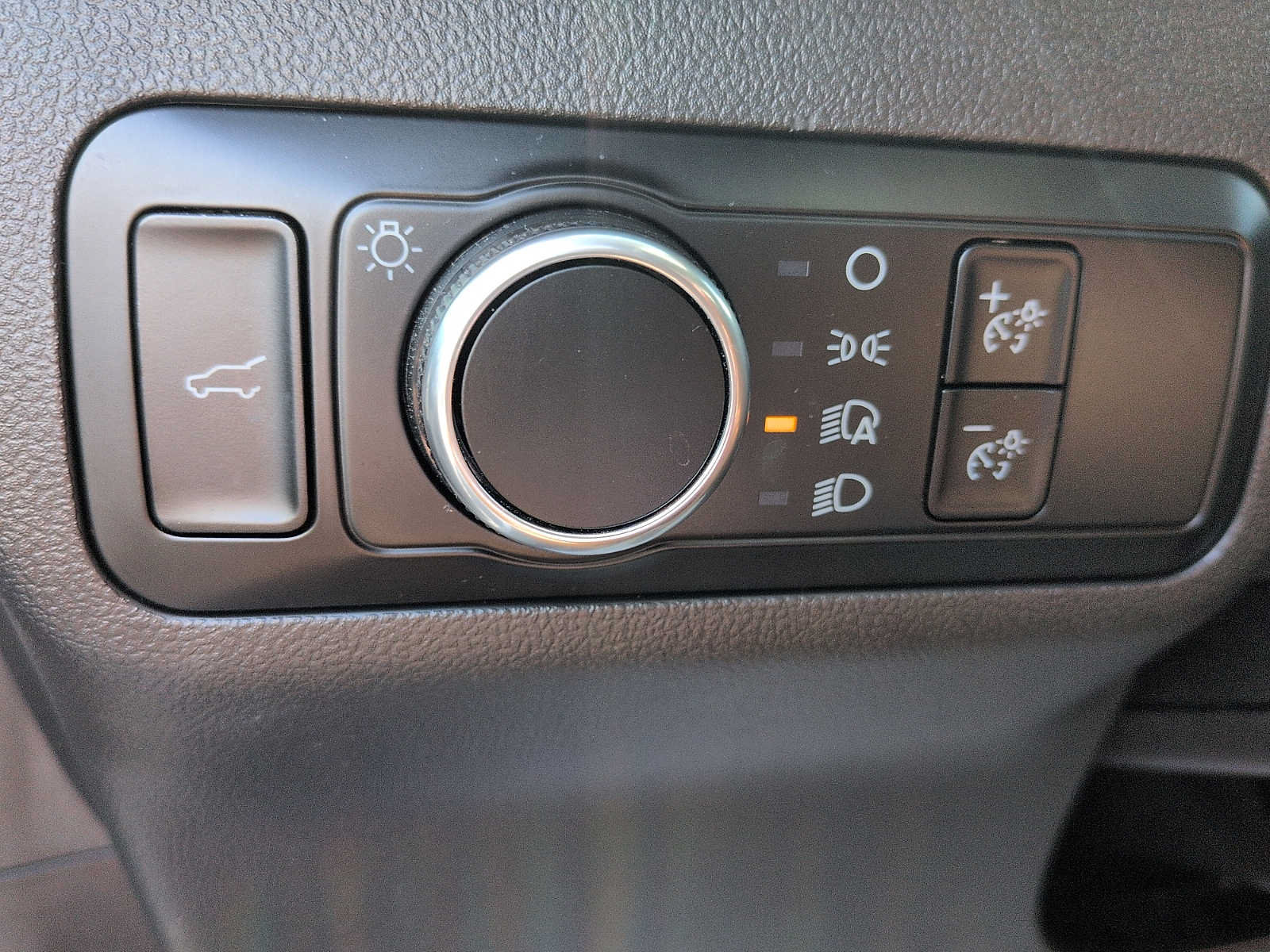 Certified 2023 Ford Escape Active AWD/4WD image 15