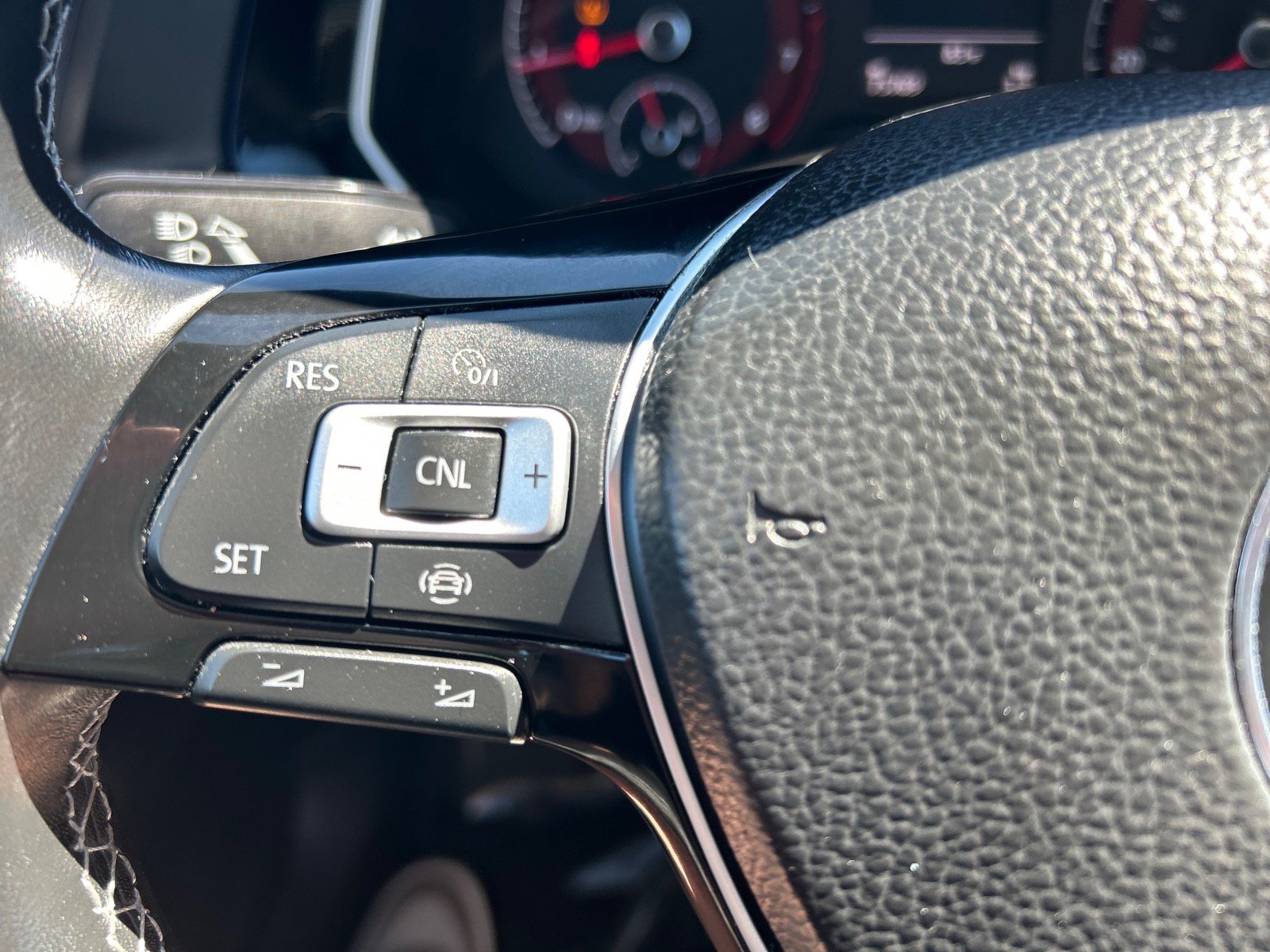 Used 2019 Volkswagen Jetta R-Line FWD image 22