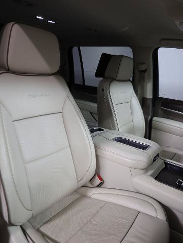 Used 2021 GMC Yukon XL Denali AWD/4WD image 9