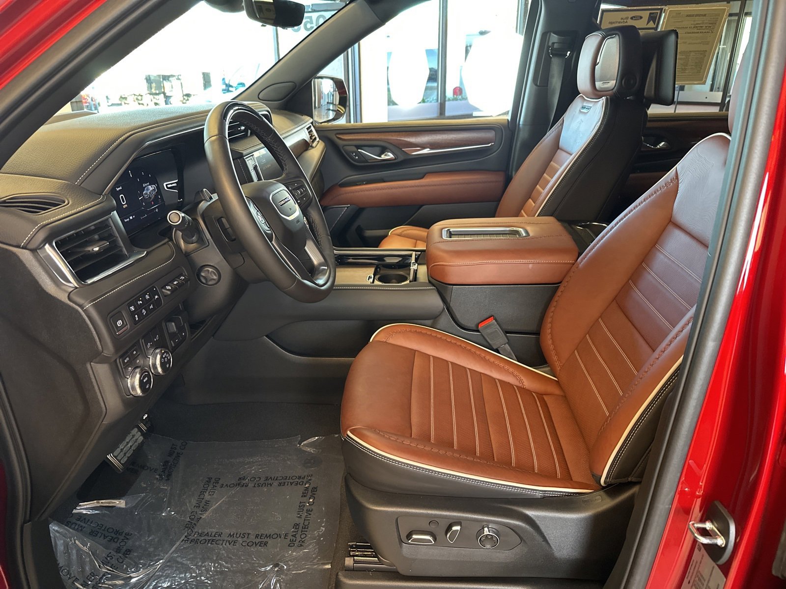 Used 2024 GMC Yukon Denali Ultimate w/ LPO, Floor Liner Package image 14