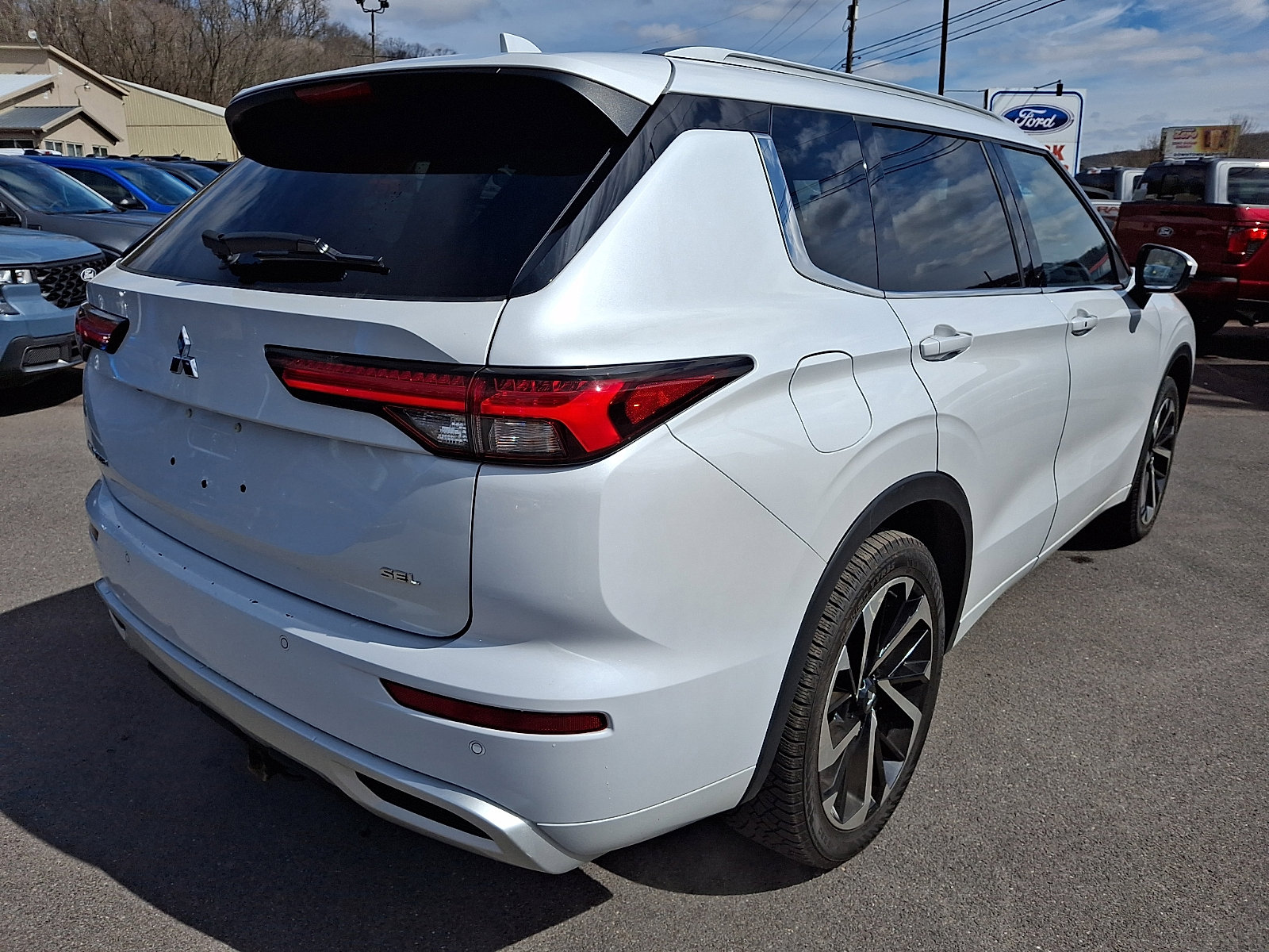 Used 2022 Mitsubishi Outlander SEL image 10