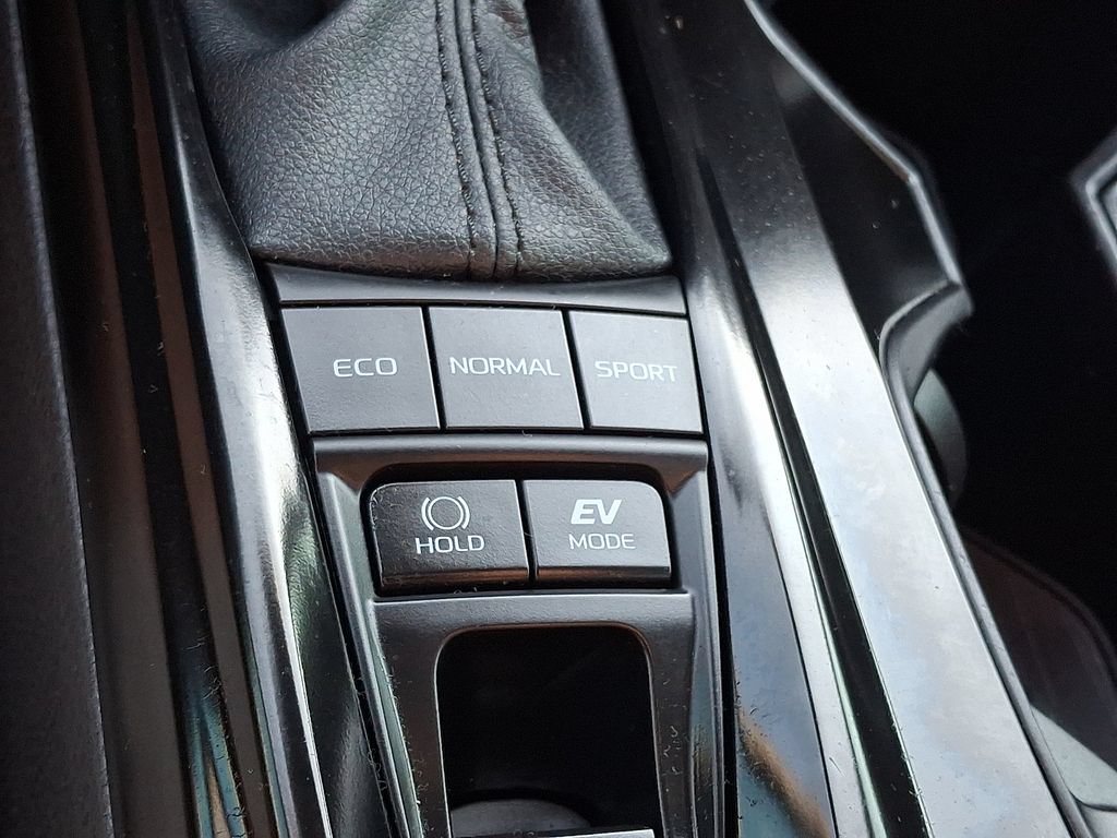 Used 2025 Toyota Camry SE FWD image 22