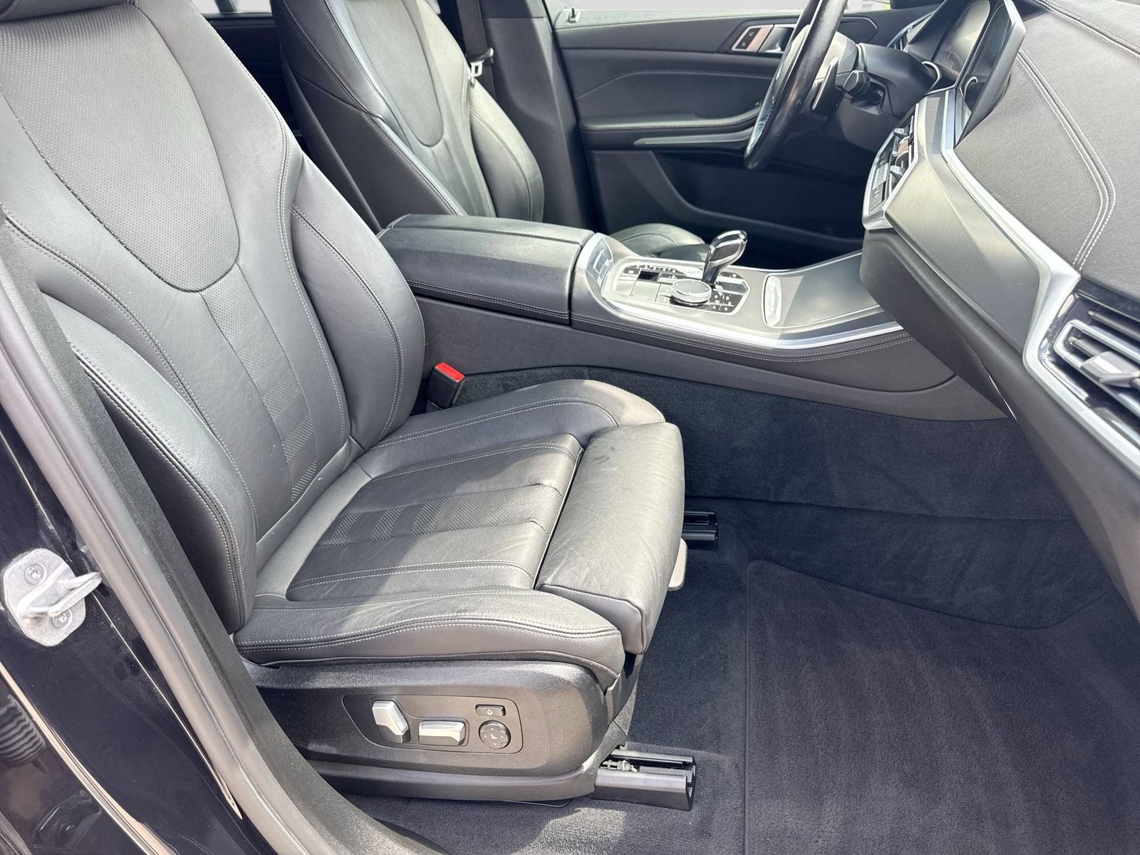 Used 2021 BMW X5 xDrive40i AWD/4WD image 28