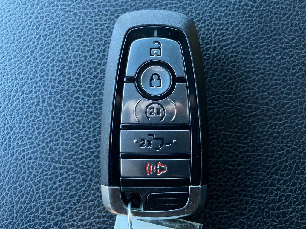 Certified 2022 Ford F250 Lariat w/ Lariat Ultimate Package image 36