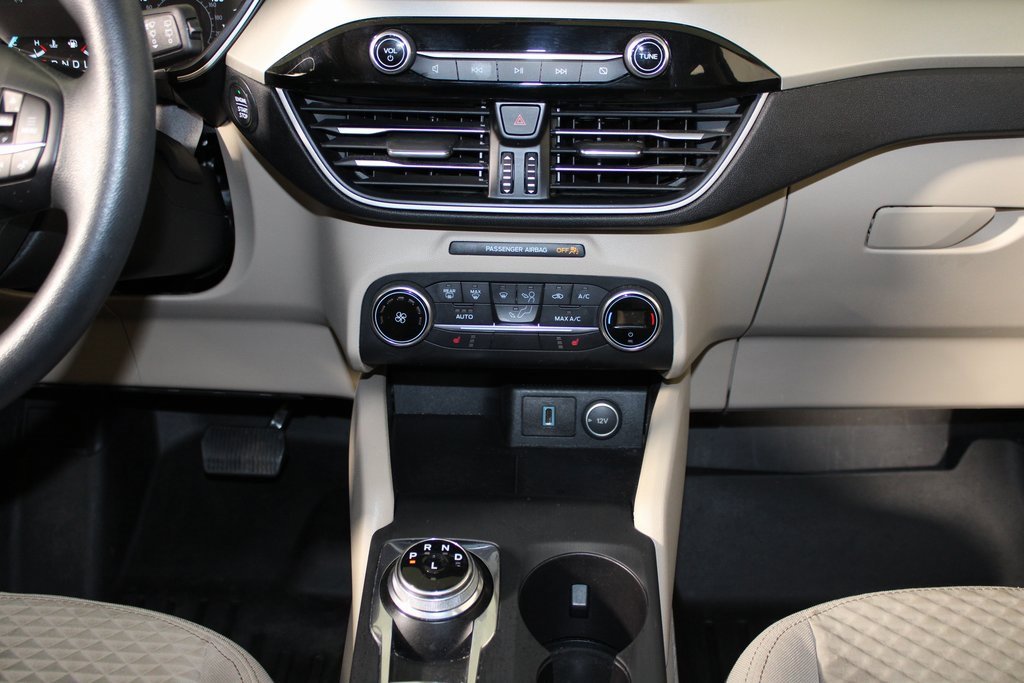 Certified 2020 Ford Escape SE image 16