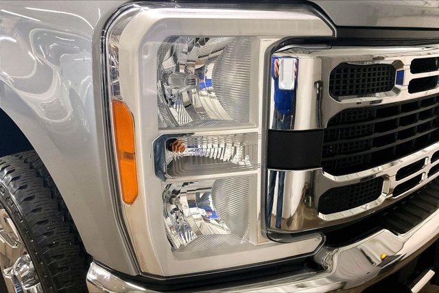 Certified 2023 Ford F250 XLT AWD/4WD image 21
