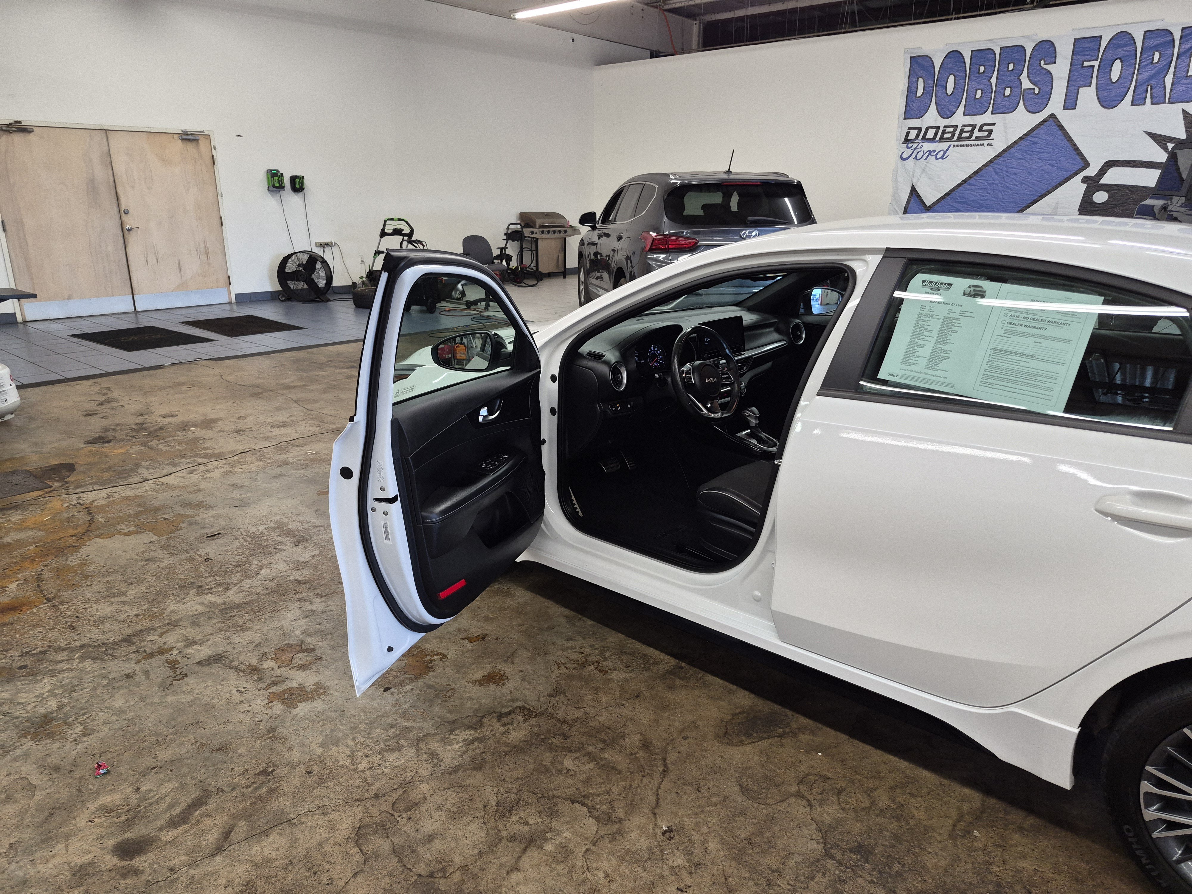 Used 2024 Kia Forte GT-Line FWD image 9