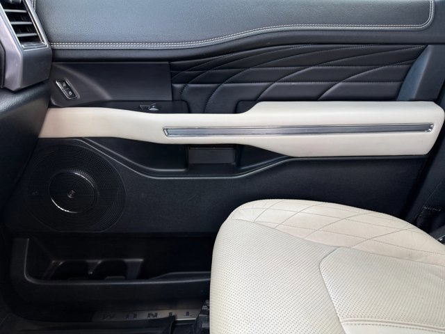 Certified 2018 Ford Expedition Max Platinum image 16