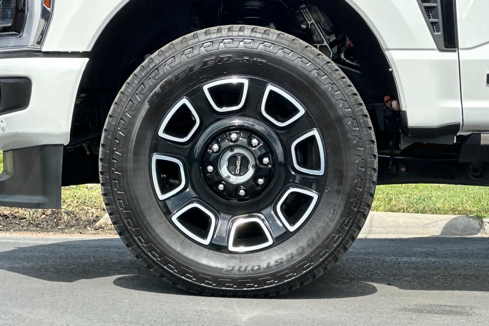 Certified 2026 Ford F350 Platinum AWD/4WD image 26