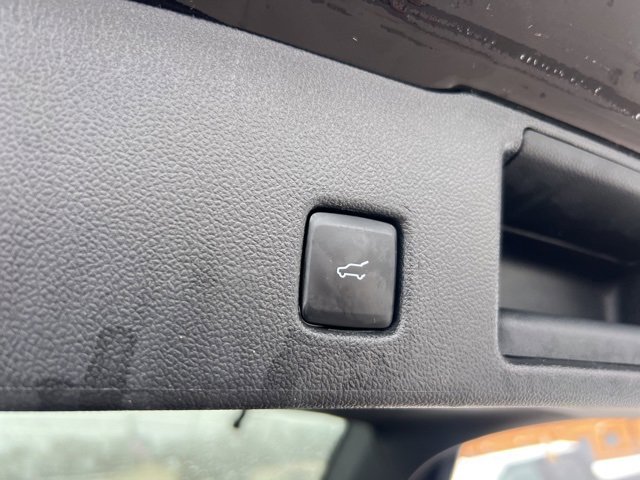 Certified 2023 Ford Escape Platinum w/ Premium Technology Package image 25
