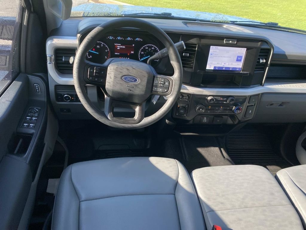 Certified 2025 Ford F250 XL AWD/4WD image 16