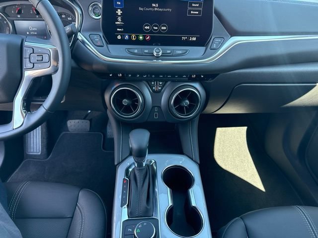 Used 2026 Chevrolet Blazer LT FWD image 33