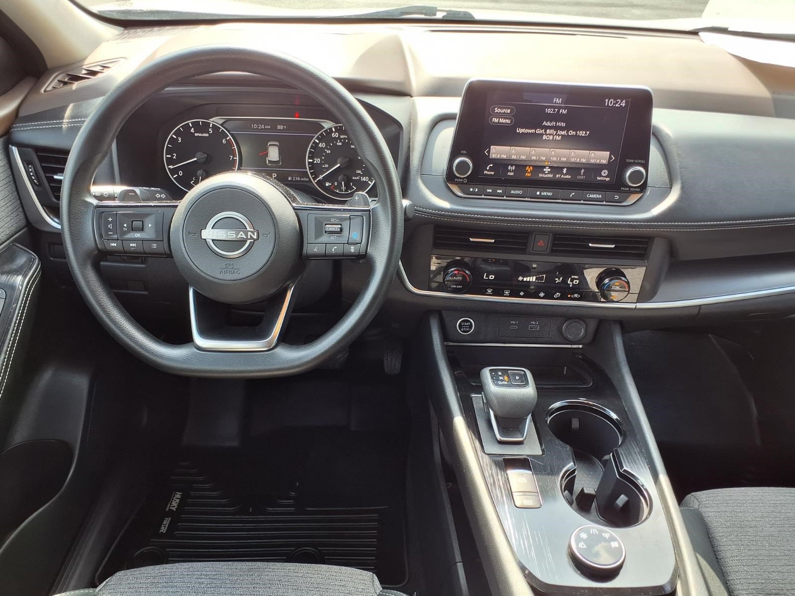 Used 2023 Nissan Rogue SV AWD/4WD image 12