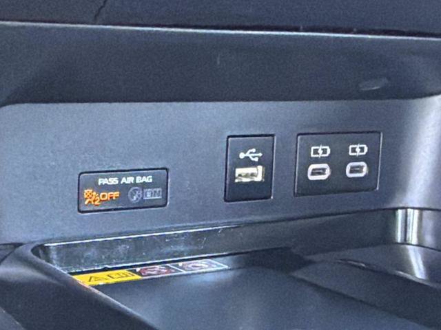 Used 2025 Toyota Camry LE FWD image 25