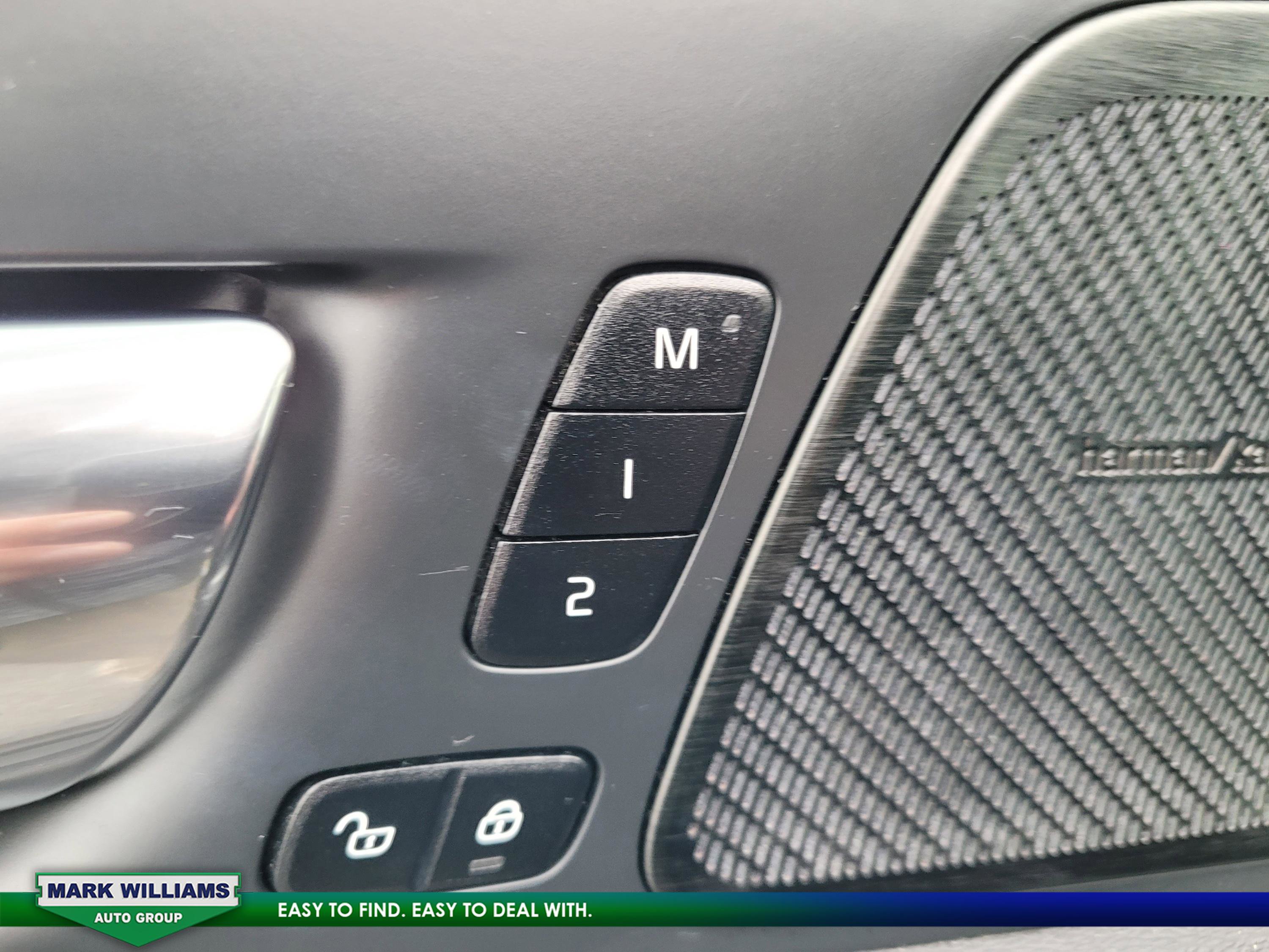 Used 2022 Volvo XC60 B5 Inscription w/ Advanced Package image 31