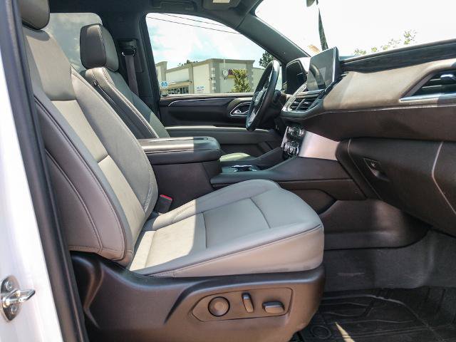 Used 2023 GMC Yukon XL SLT w/ SLT Premium Package RWD image 12