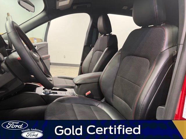 Certified 2025 Ford Escape ST-Line FWD image 19