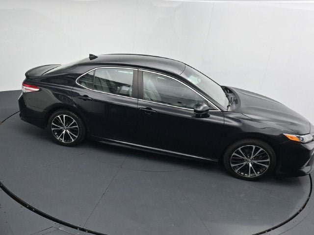 Used 2020 Toyota Camry SE FWD image 38