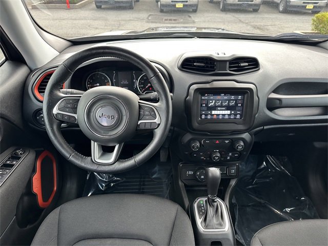 Used 2020 Jeep Renegade Latitude image 14