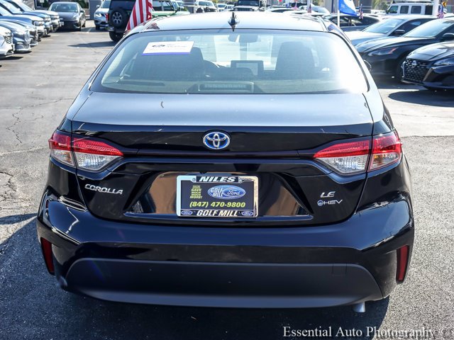 Used 2025 Toyota Corolla LE w/ LE Premium Package FWD image 6