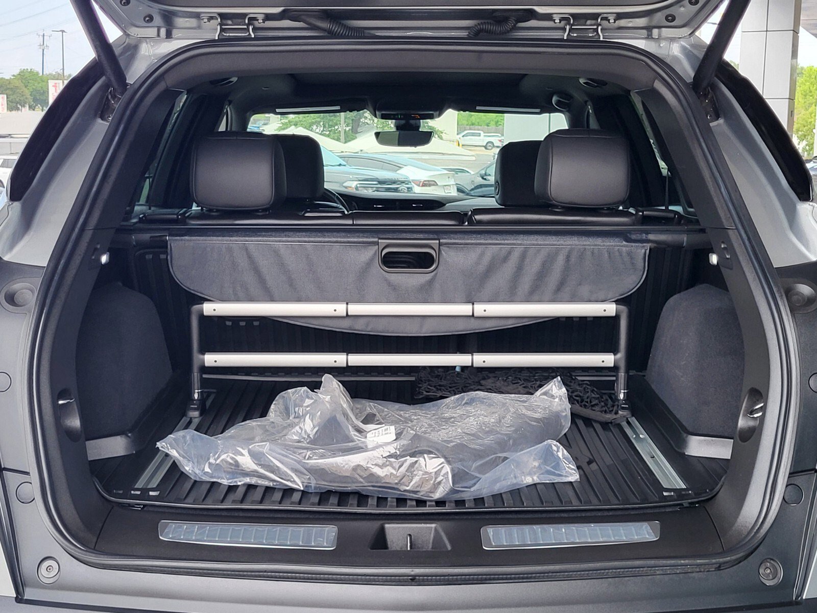 Used 2025 Cadillac XT5 Premium Luxury w/ Technology Package FWD image 30