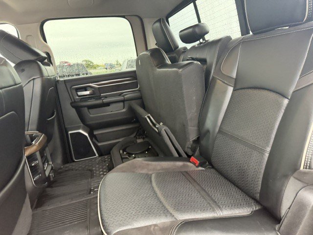 Used 2023 RAM 2500 Laramie AWD/4WD image 32