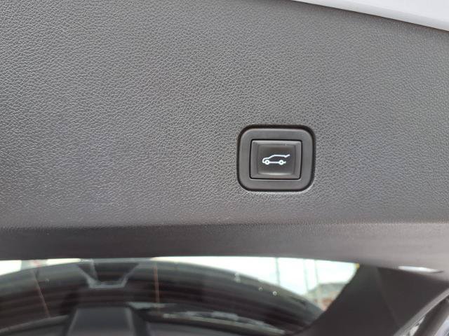 Used 2020 Cadillac XT6 Premium Luxury AWD/4WD image 24