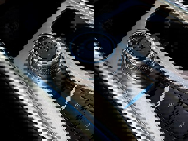 Certified 2022 Ford Explorer XLT w/ Equipment Group 202A image 34