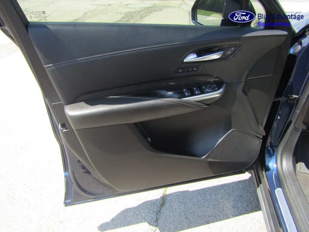 Used 2020 Cadillac XT4 Sport w/ Sun And Sound Package AWD/4WD image 32